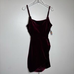 NWT Morgan &‎ Co Velvet Mini Dress Merlot Size 7.